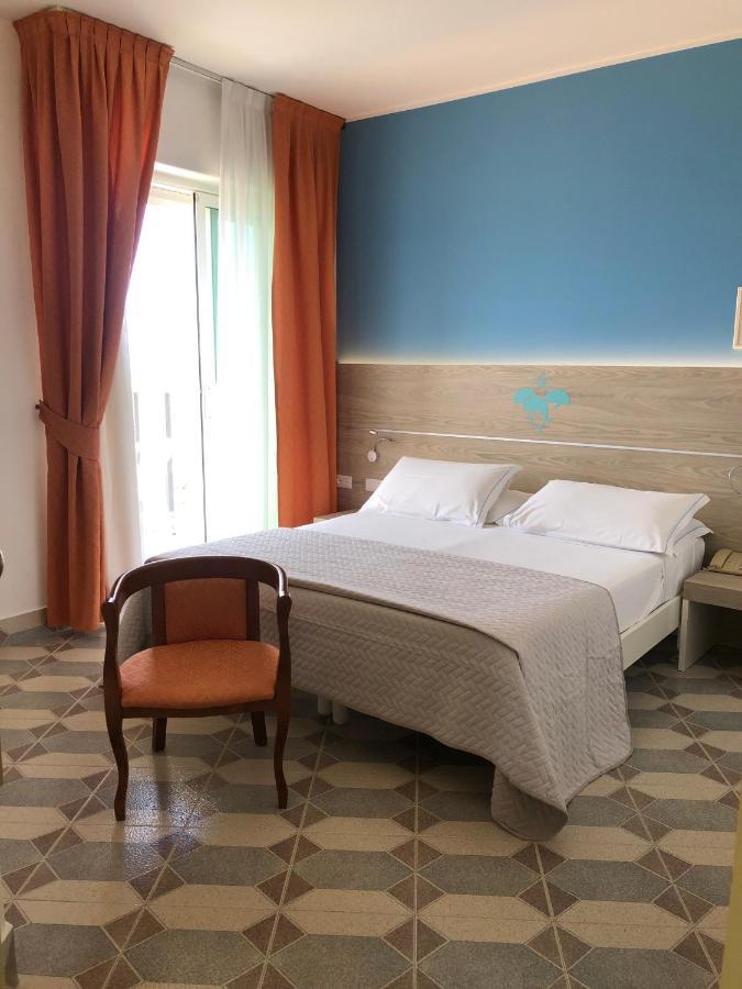 Standard Double Room,999686577:JPEG